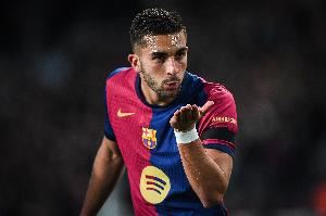 巴萨官方：费兰-托雷斯左腿肌肉超负荷但未损伤，无需休战